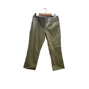 The limited Capri/Cropped women's pants NWT